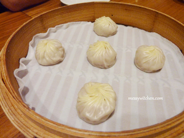 Steamed Taro Xiaolongbao @ Din Tai Fung, Shin Kong Mitsukoshi Nanxi, Taipei